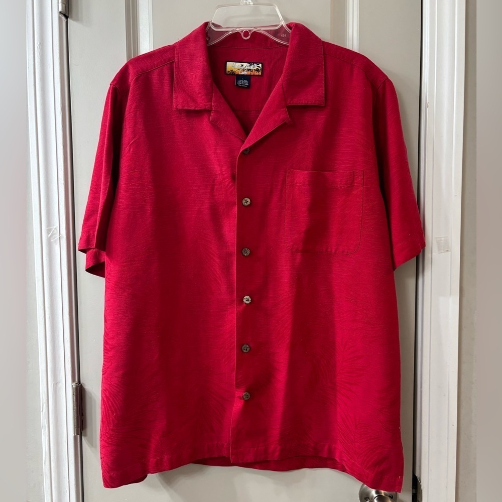 Havana Jack’s Cafe 100% Silk Red Button-Down Hawaiian Shirt for Men